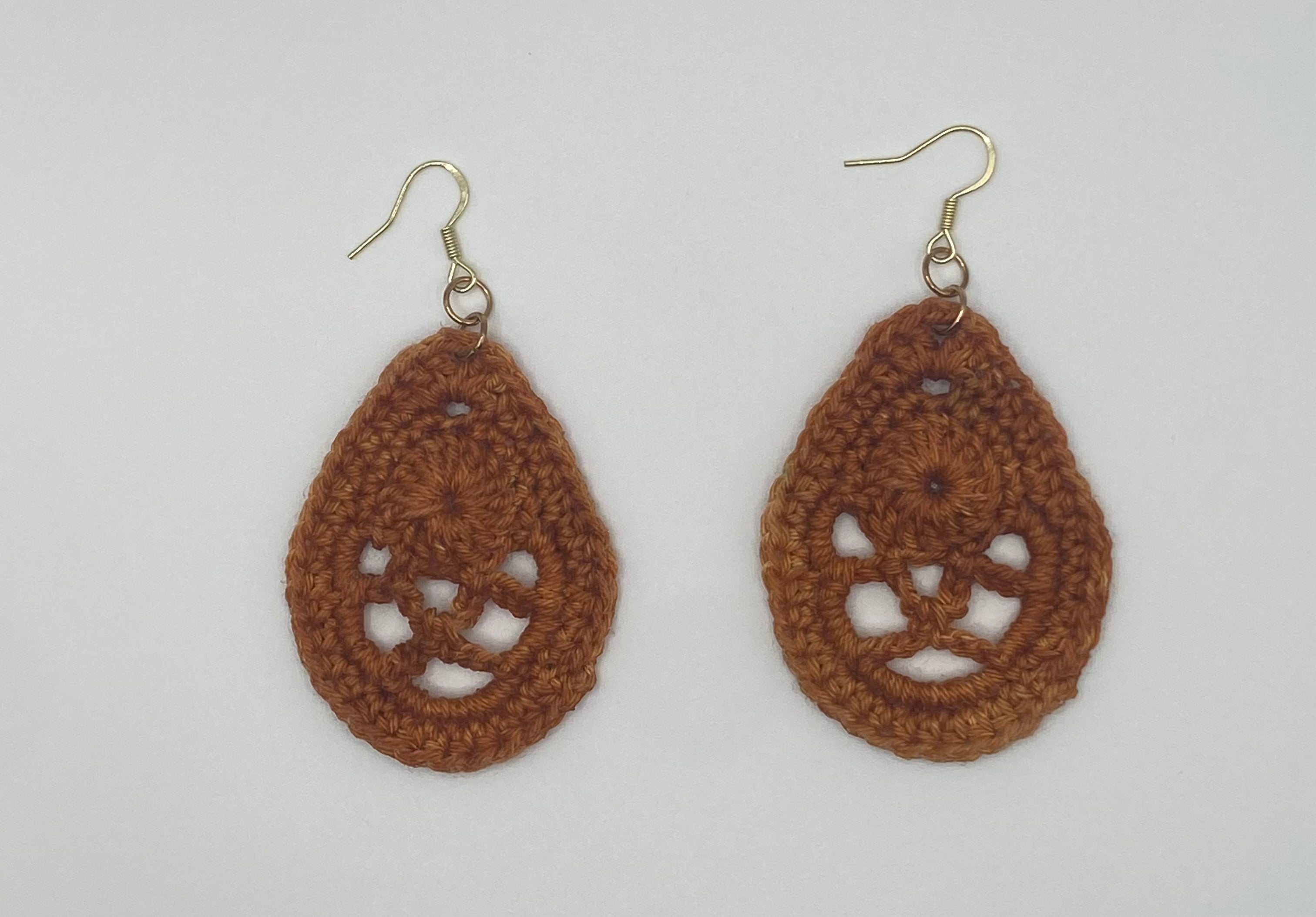 Lacy raindrop earrings
